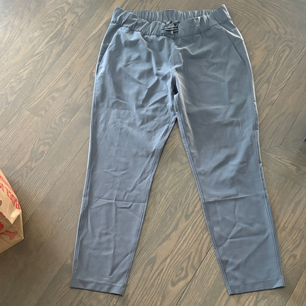 Women’s Gray lululemon Pants